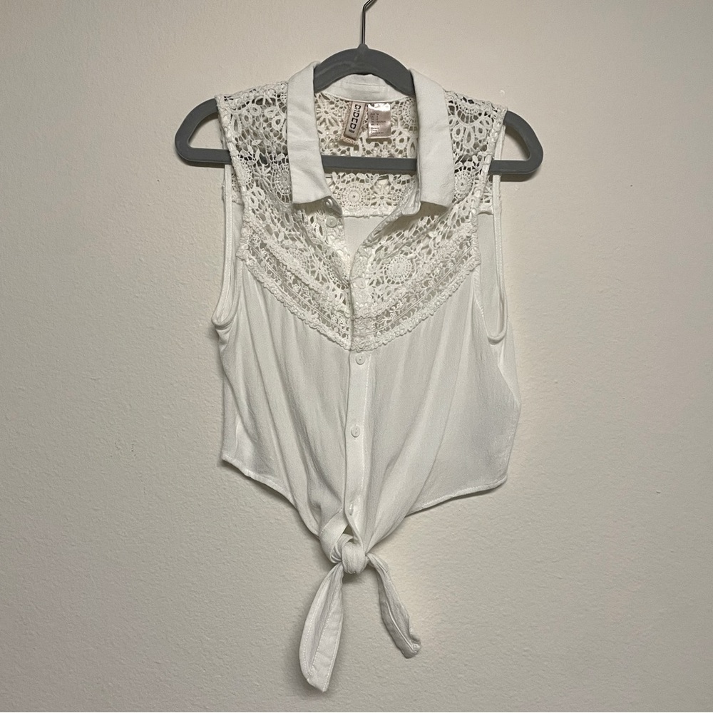 H&M Divided Lace Top
